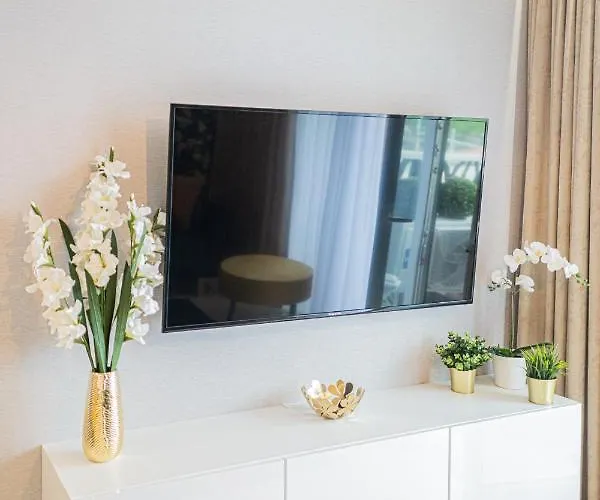 55m2 - Darmowy Garaz - Klimatyzacja - Centrum - 24na7 Vratislav