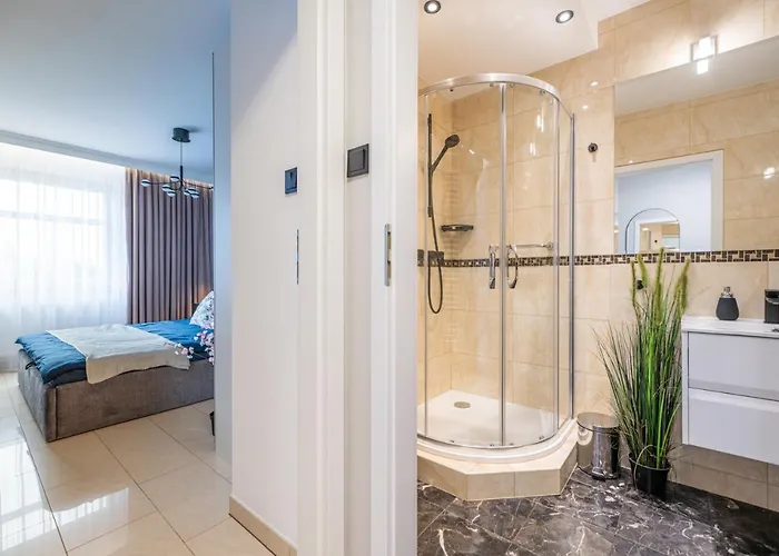 Apartmán 55m2 - Darmowy Garaz - Klimatyzacja - Centrum - 24na7 *