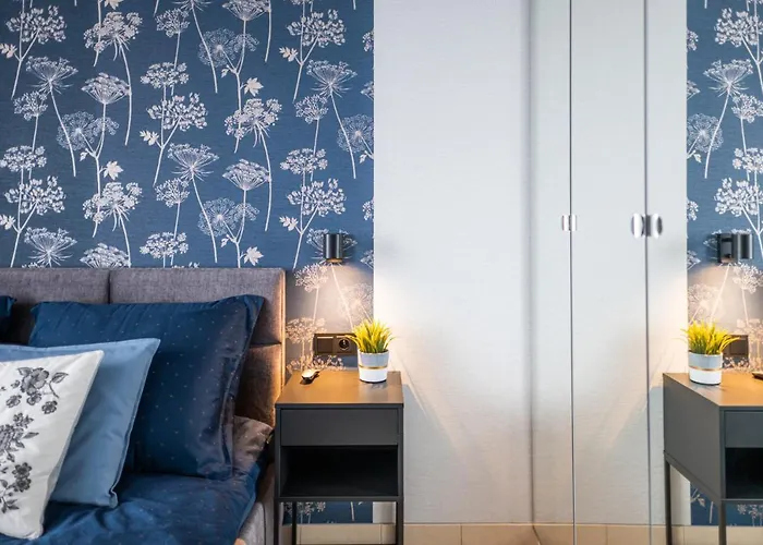 55m2 - Darmowy Garaz - Klimatyzacja - Centrum - 24na7 Vratislav