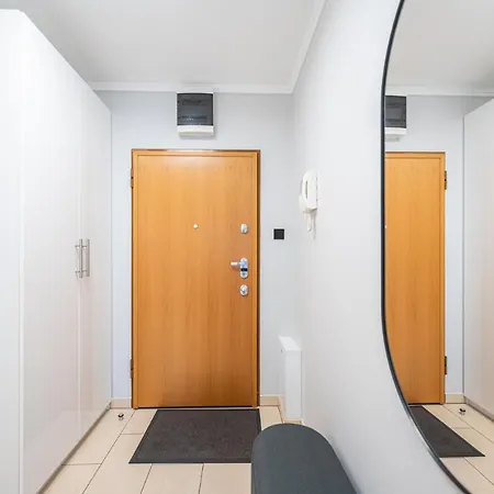 55m2 - Darmowy Garaz - Klimatyzacja - Centrum - 24na7 Breslavia